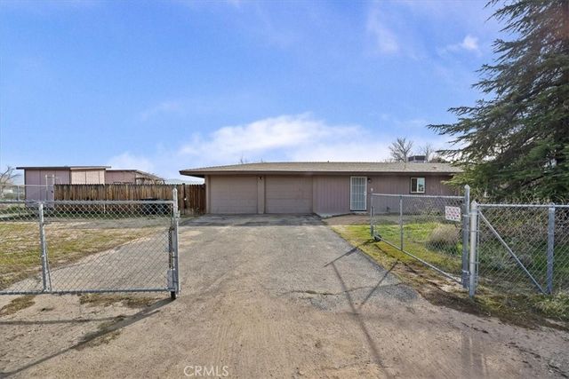 13285 Mesquite, Apple Valley, CA 92308