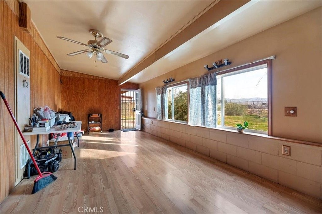 Image 10 of property listing at 13285 Mesquite, Apple Valley, CA 92308