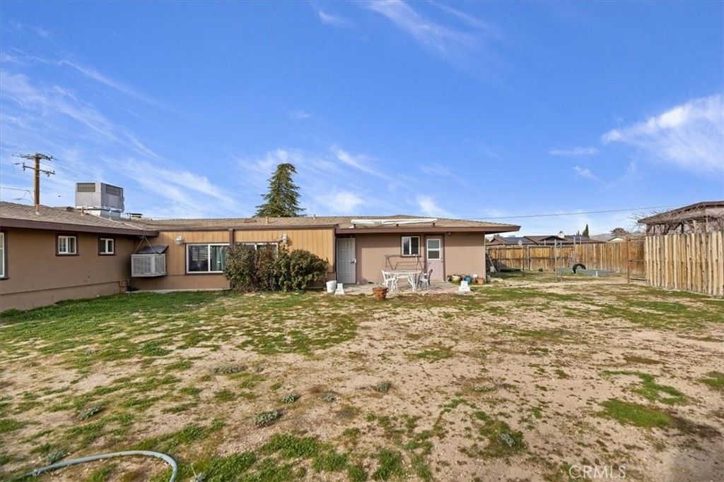Image 22 of property listing at 13285 Mesquite, Apple Valley, CA 92308