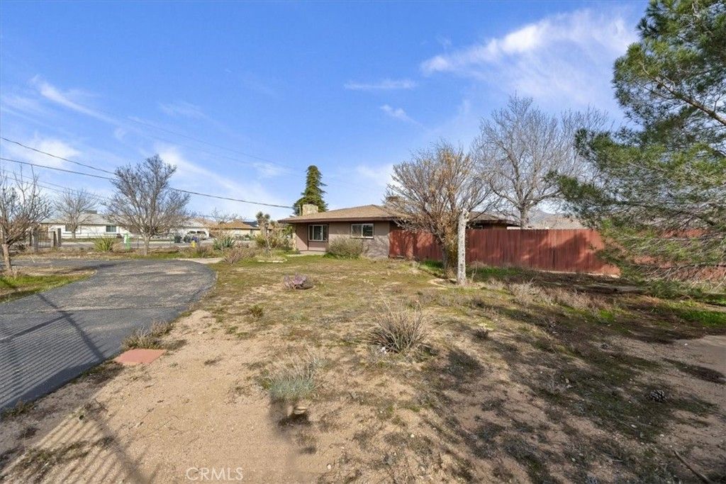 Image 32 of property listing at 13285 Mesquite, Apple Valley, CA 92308
