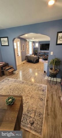206 BURNSIDE, Jeffersonville, PA 19403