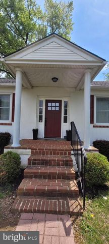 206 BURNSIDE, Jeffersonville, PA 19403