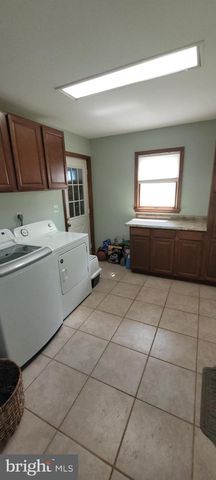 206 BURNSIDE, Jeffersonville, PA 19403