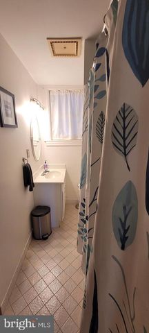 206 BURNSIDE, Jeffersonville, PA 19403
