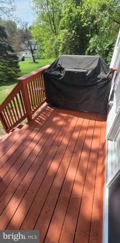 206 BURNSIDE, Jeffersonville, PA 19403