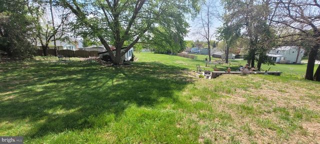 206 BURNSIDE, Jeffersonville, PA 19403
