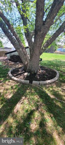 206 BURNSIDE, Jeffersonville, PA 19403