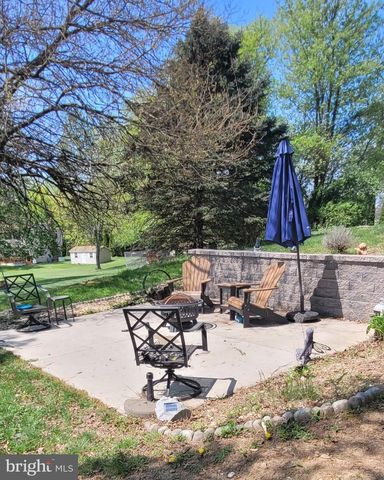 206 BURNSIDE, Jeffersonville, PA 19403