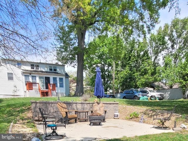 206 BURNSIDE, Jeffersonville, PA 19403