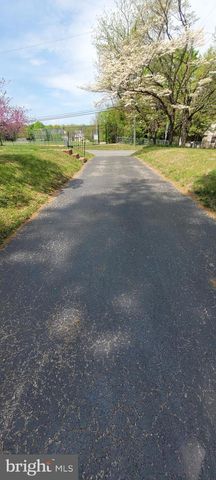 206 BURNSIDE, Jeffersonville, PA 19403