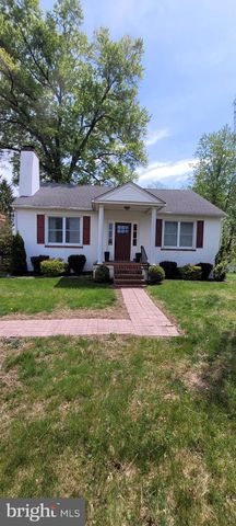 206 BURNSIDE, Jeffersonville, PA 19403