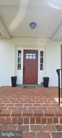 206 BURNSIDE, Jeffersonville, PA 19403