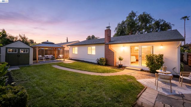31032 Carroll Ave, Hayward, CA 94544