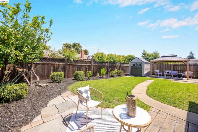 31032 Carroll Ave, Hayward, CA 94544