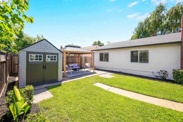 31032 Carroll Ave, Hayward, CA 94544