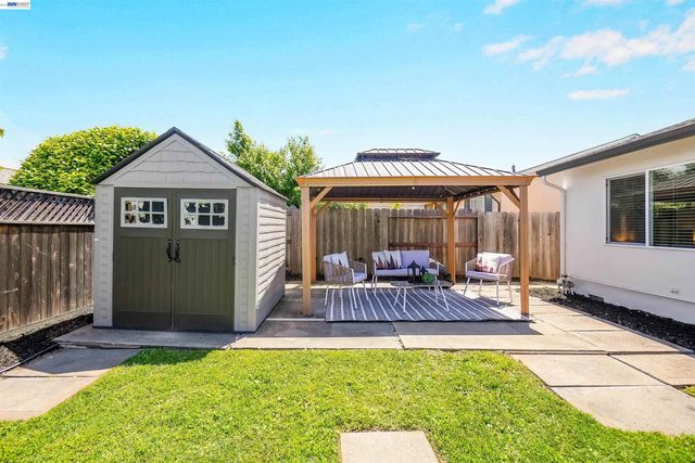 31032 Carroll Ave, Hayward, CA 94544