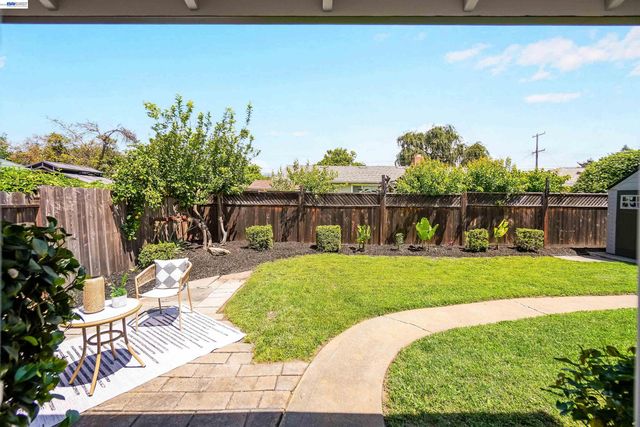 31032 Carroll Ave, Hayward, CA 94544