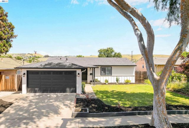 31032 Carroll Ave, Hayward, CA 94544