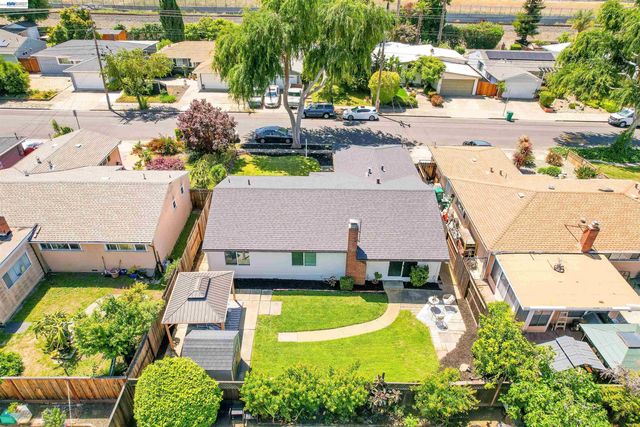 31032 Carroll Ave, Hayward, CA 94544