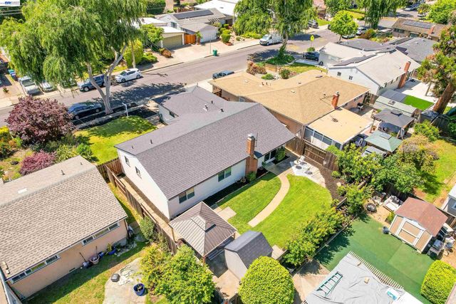 31032 Carroll Ave, Hayward, CA 94544