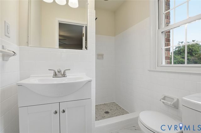 521 Clauson Rd, Henrico, VA 23227