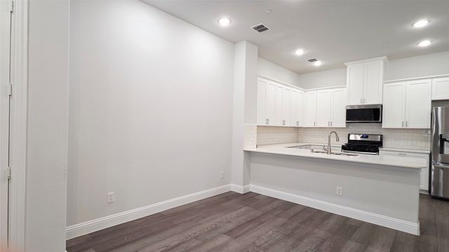 1494 Windermere Way, Farmers Branch, TX 75234