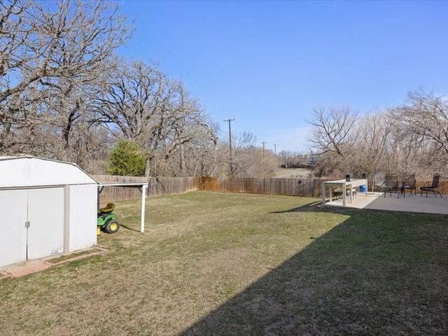 306 Dalhart Court, Weatherford, TX 76086