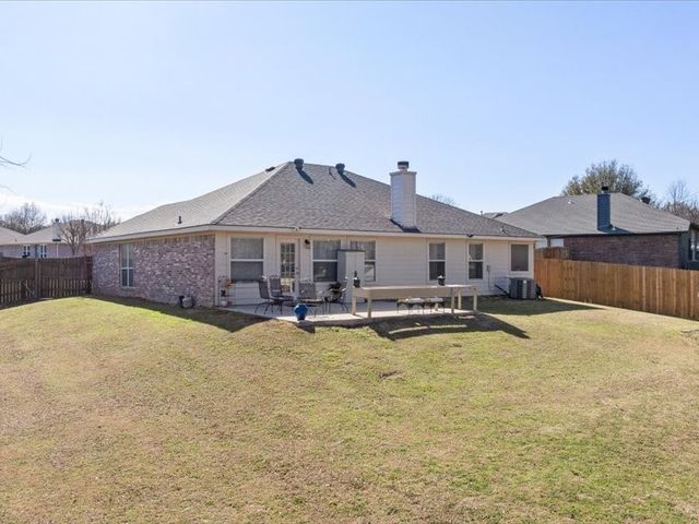306 Dalhart Court, Weatherford, TX 76086