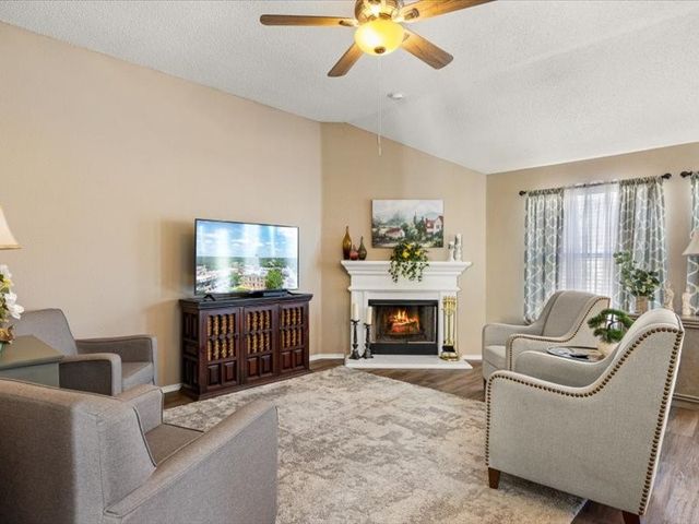 306 Dalhart Court, Weatherford, TX 76086