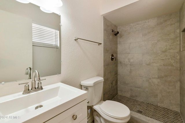 3316 E Helena Drive, Phoenix, AZ 85032