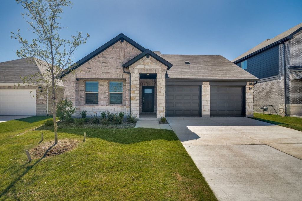 1331 Sage Drive, Lavon, TX 75166