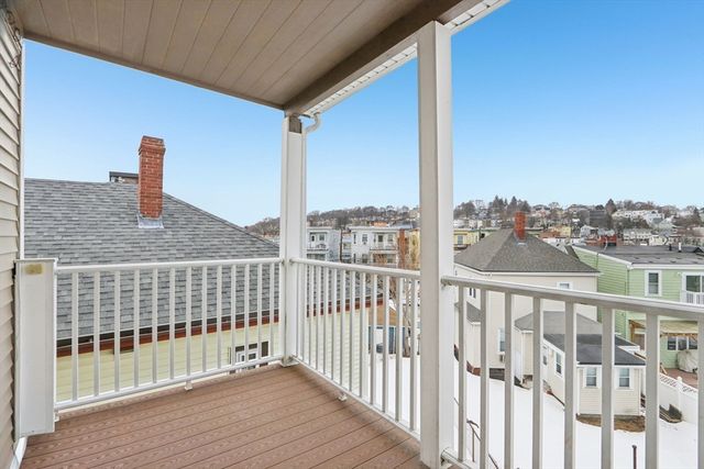 1048 Saratoga St 3, Boston, MA 02128