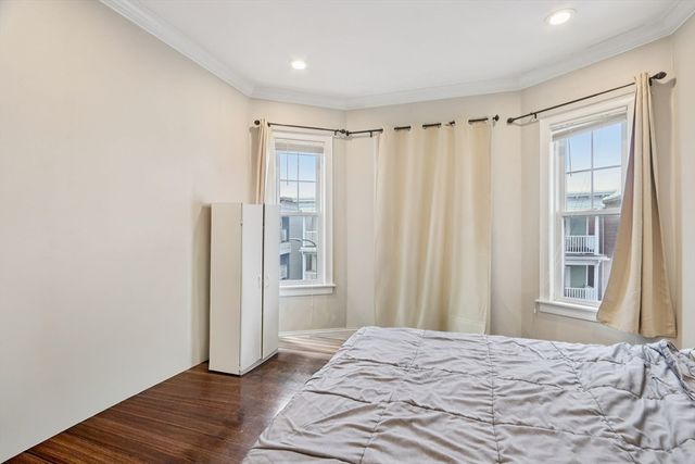 1048 Saratoga St 3, Boston, MA 02128
