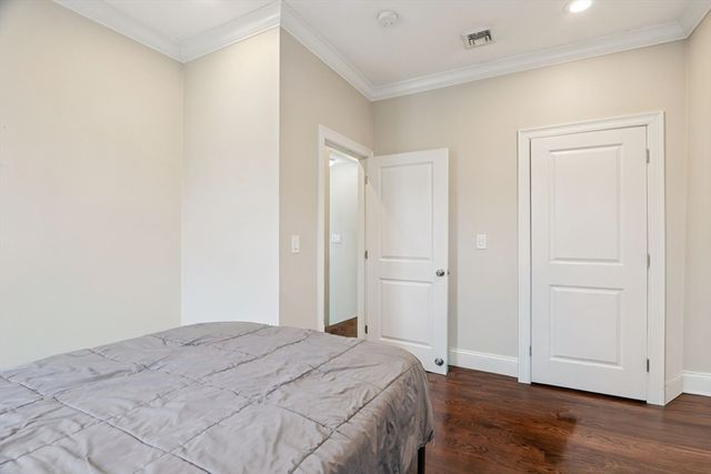 1048 Saratoga St 3, Boston, MA 02128