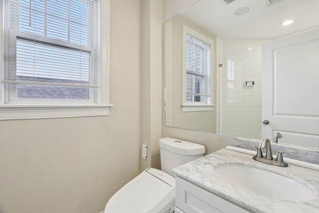 1048 Saratoga St 3, Boston, MA 02128