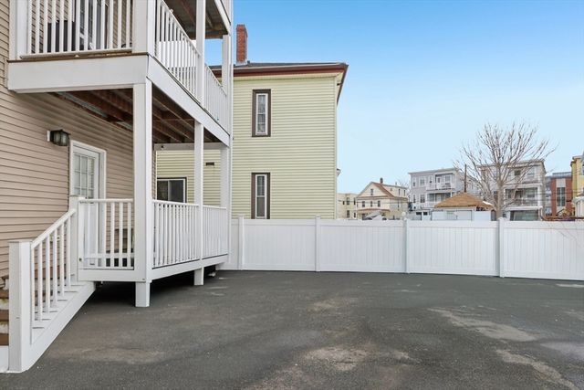 1048 Saratoga St 3, Boston, MA 02128