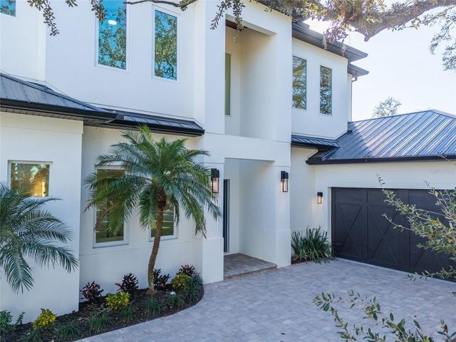 2420 FLOYD STREET, Sarasota, FL 34239