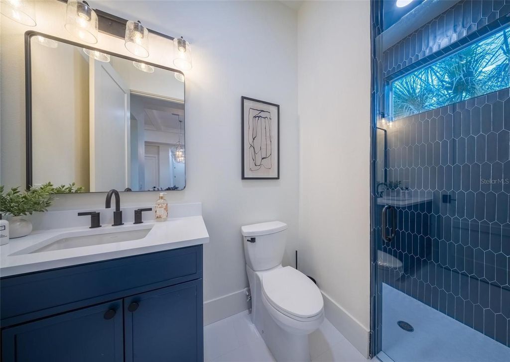 Image 46 of property listing at 2420 FLOYD STREET, Sarasota, FL 34239