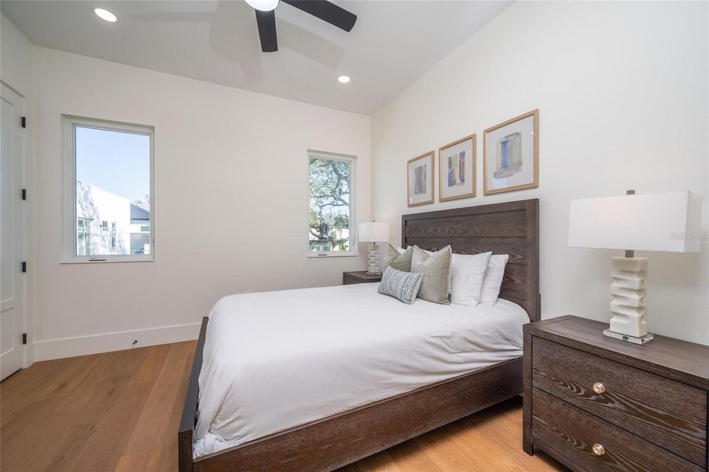 Image 63 of property listing at 2420 FLOYD STREET, Sarasota, FL 34239