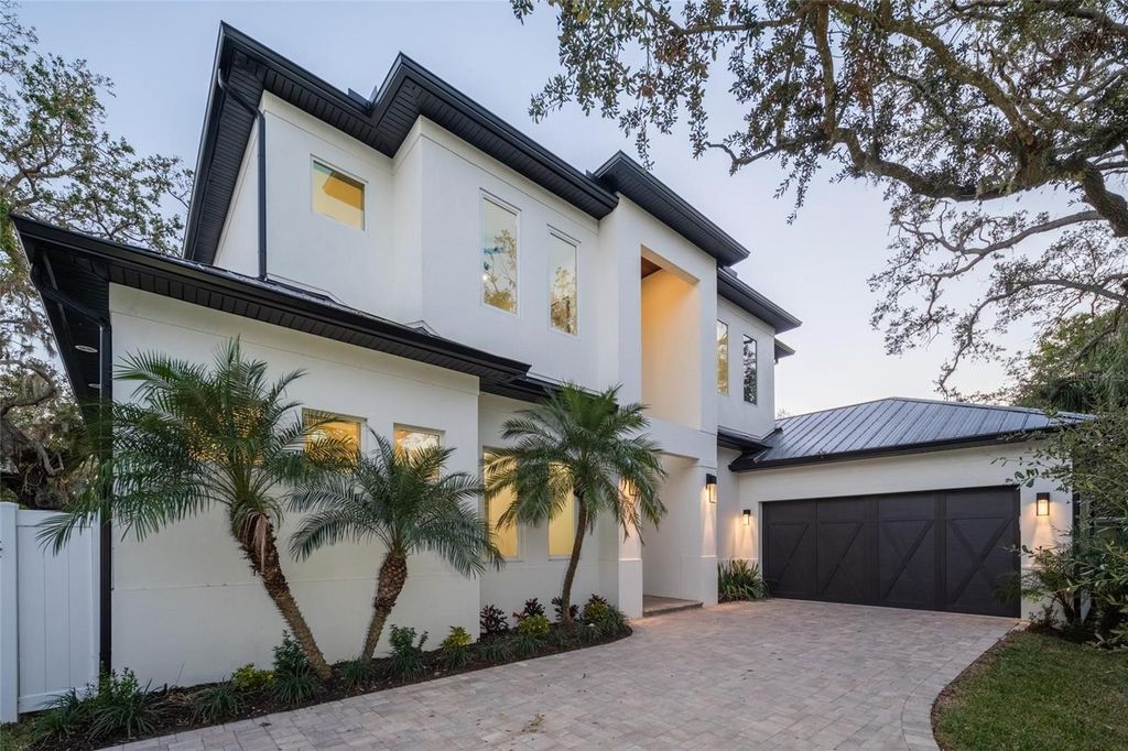 Image 73 of property listing at 2420 FLOYD STREET, Sarasota, FL 34239