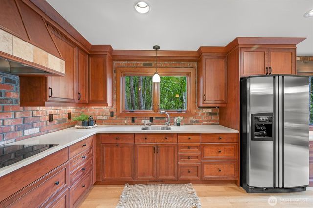 601 Willow Road, Bellingham, WA 98225