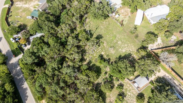 235 Sir Arthur, Canyon Lake, TX 78133