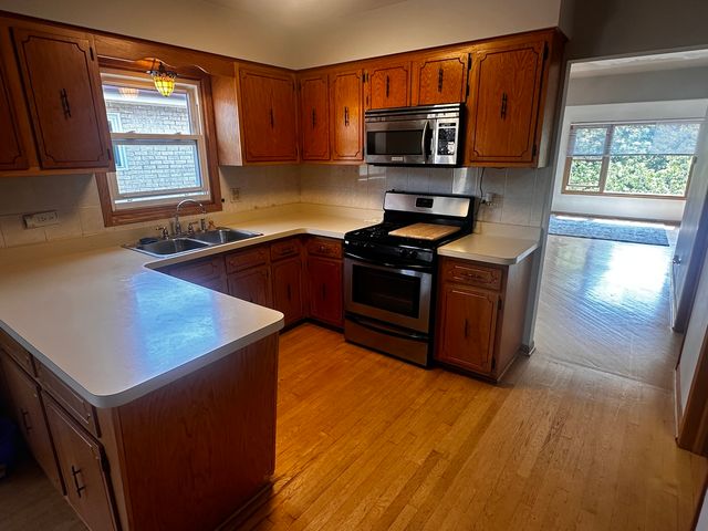 6404 W Dakin Street 2, Chicago, IL 60634