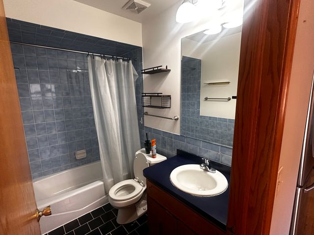 6404 W Dakin Street 2, Chicago, IL 60634