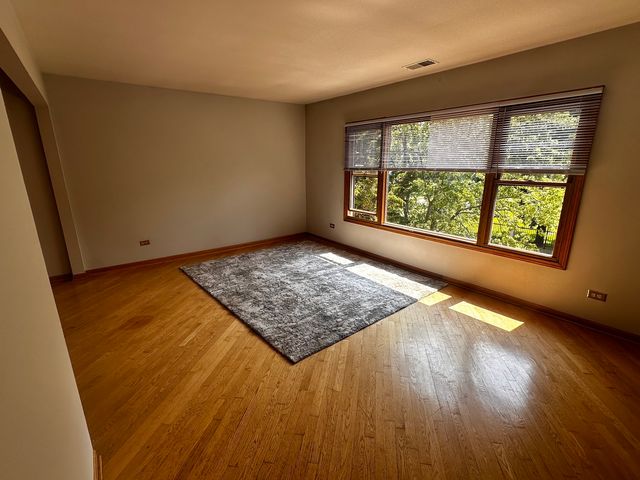 6404 W Dakin Street 2, Chicago, IL 60634