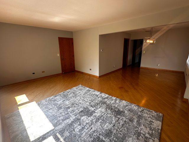 6404 W Dakin Street 2, Chicago, IL 60634