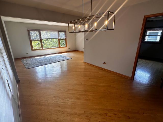 6404 W Dakin Street 2, Chicago, IL 60634