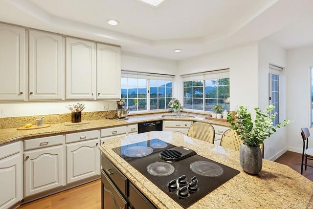 974 Bremen Way, Alpine, CA 91901