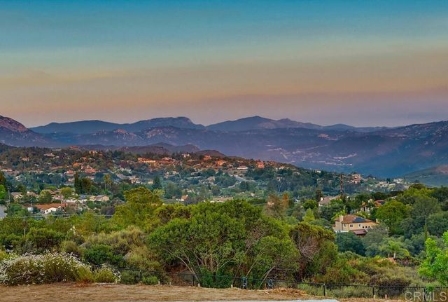 974 Bremen Way, Alpine, CA 91901
