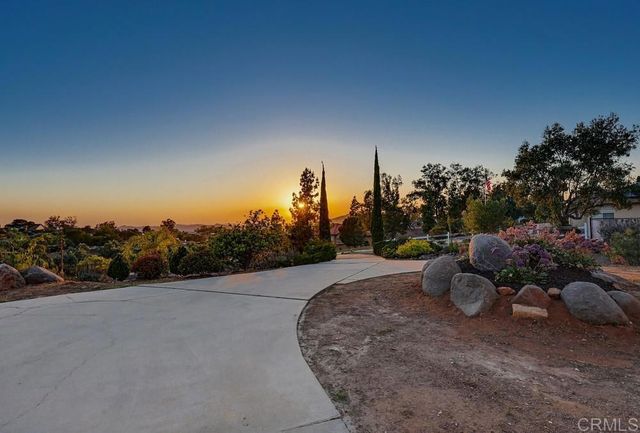 974 Bremen Way, Alpine, CA 91901